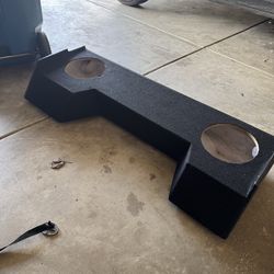 2019 dodge ram Rockville 10” Subwoofer box. BRAND NEW!