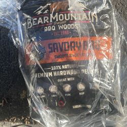 Bear mountain Bbq Woods