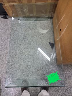 ​Seamless Bent Glass Coffee Table / Accent Table