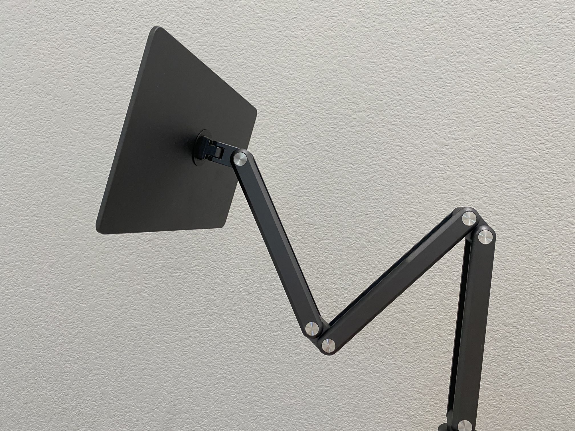 Magnetic Ipad Stand