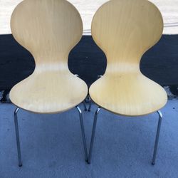 Very Good Condition Two Chairs 
