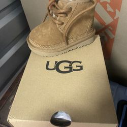 UGG BOOTS