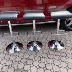 3 Bar Stools In Good Condition $180 OBO
