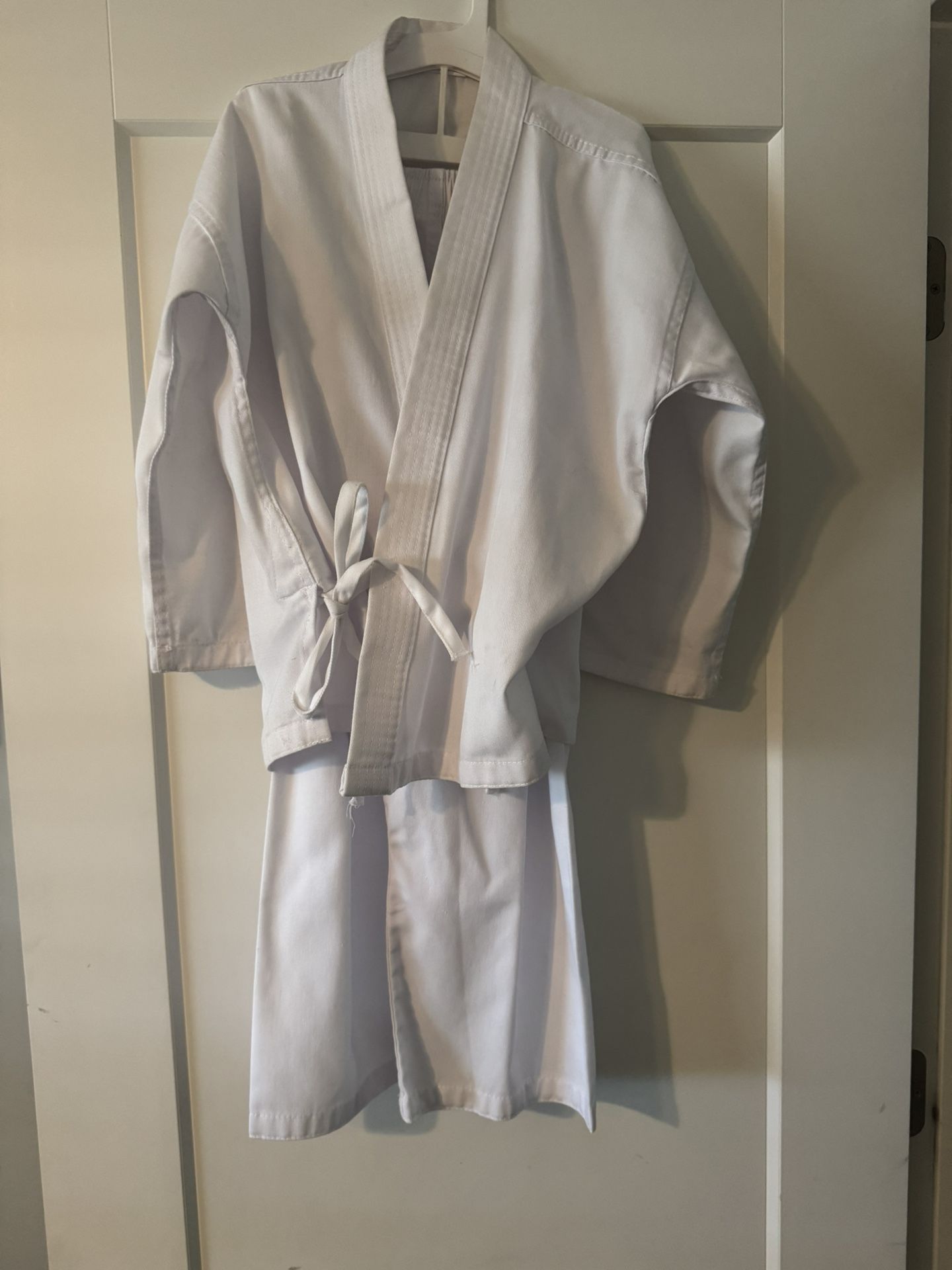 Martial Arts Uniform Size 00