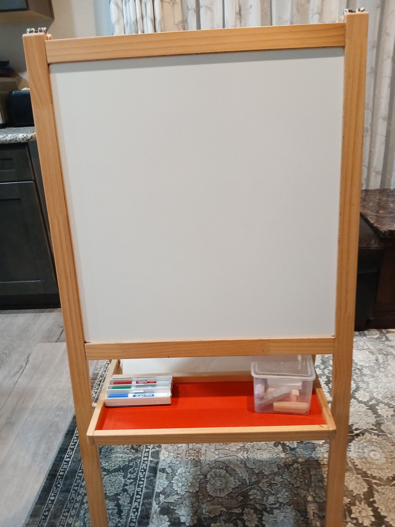 Easel Whiteboard & Chalkboard 