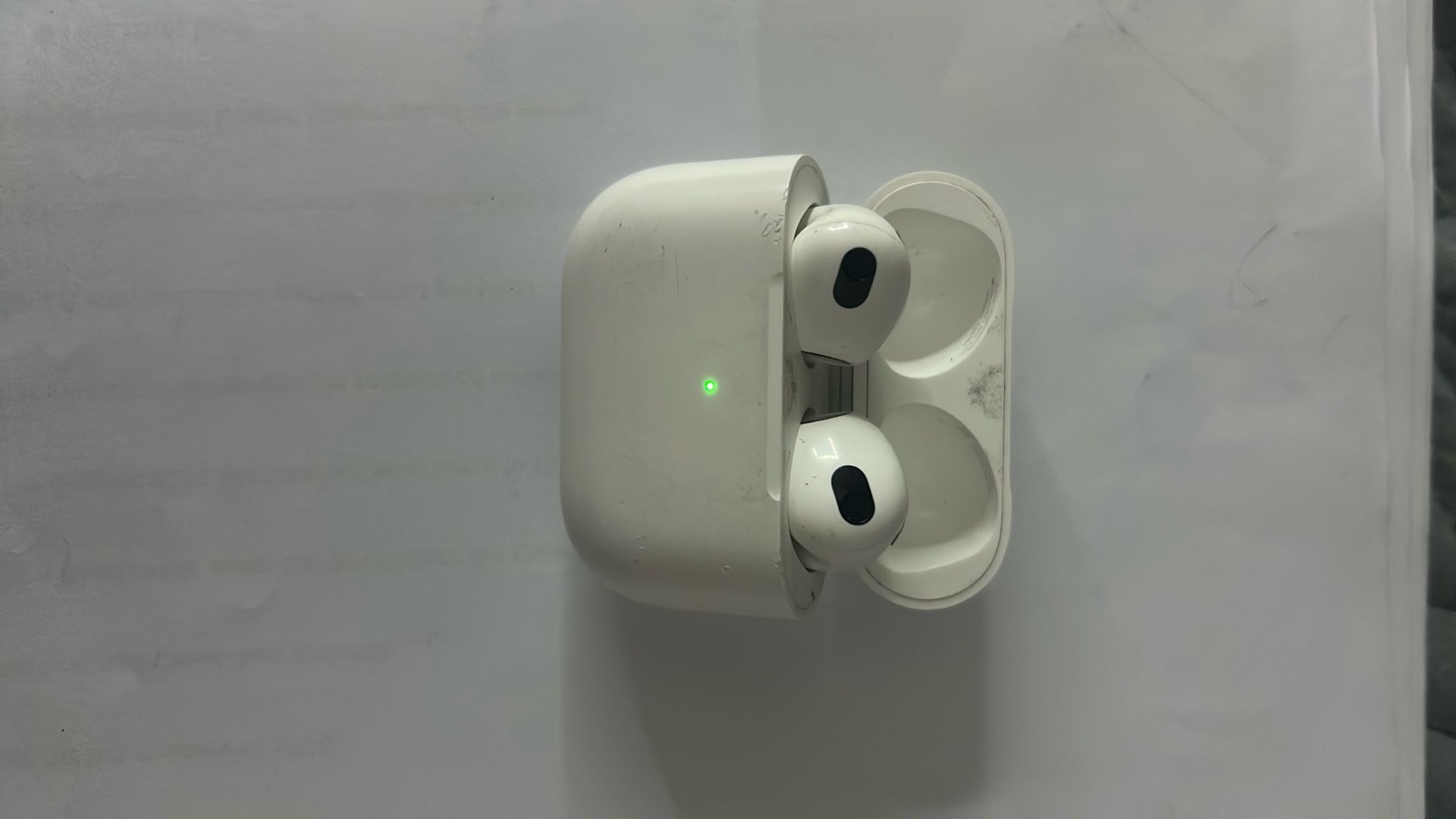 AIRPODS PRO 1