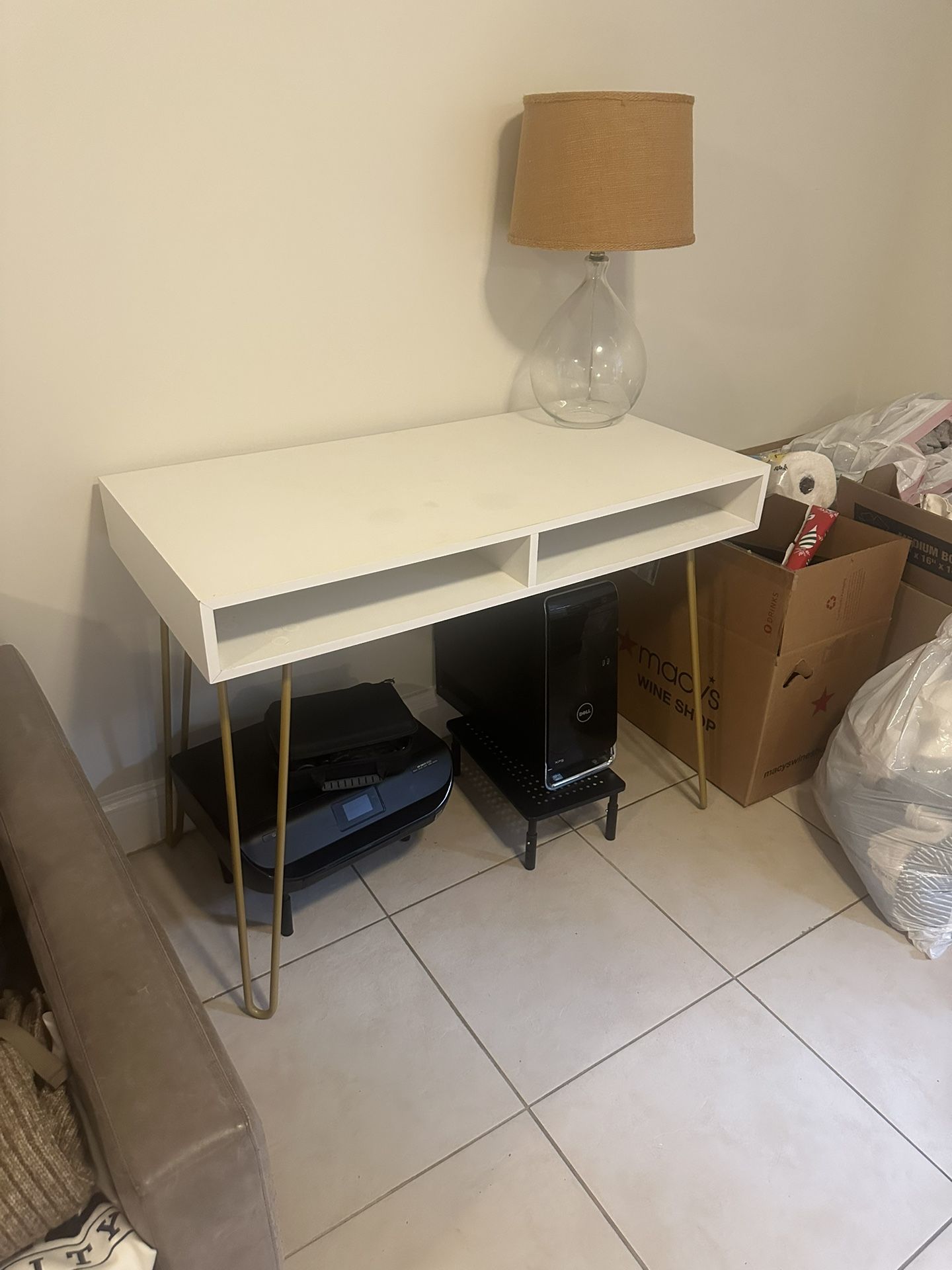 White Desk Bronze Legs