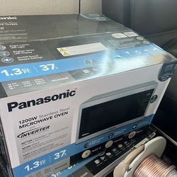 Microondas $100.Sofas Camas Bien Comodos Nuevos $180.$300 Comedor $900 Nuevo 