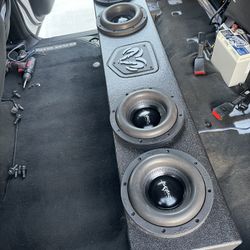 Subwoofers And Amp 