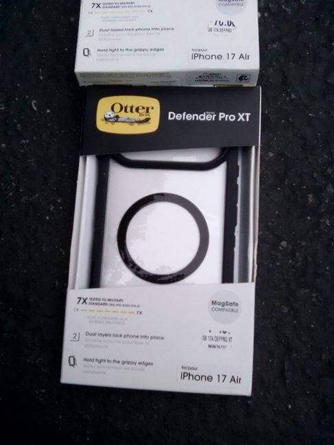 IPhone 17 Air  Otter Defender ProXT 