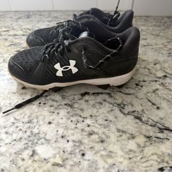 Under Armor Y2 Baseball Cleats