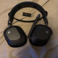 Corsair HS80 Headphones