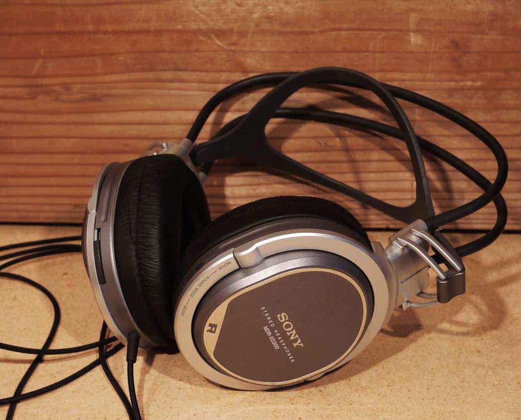 SONY STUDIO PRO DJ Headphones - Amazing Sound