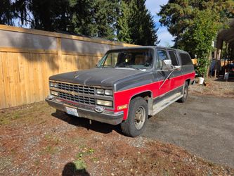 1990 Chevrolet Suburban R2500 2WD 7.4L