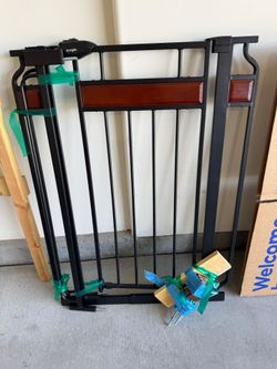Pet gate