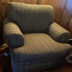 Free- Oversized Armchair & Ottoman 