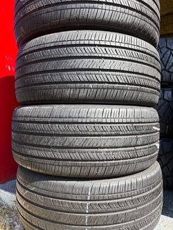 235/40R19 Goodyear