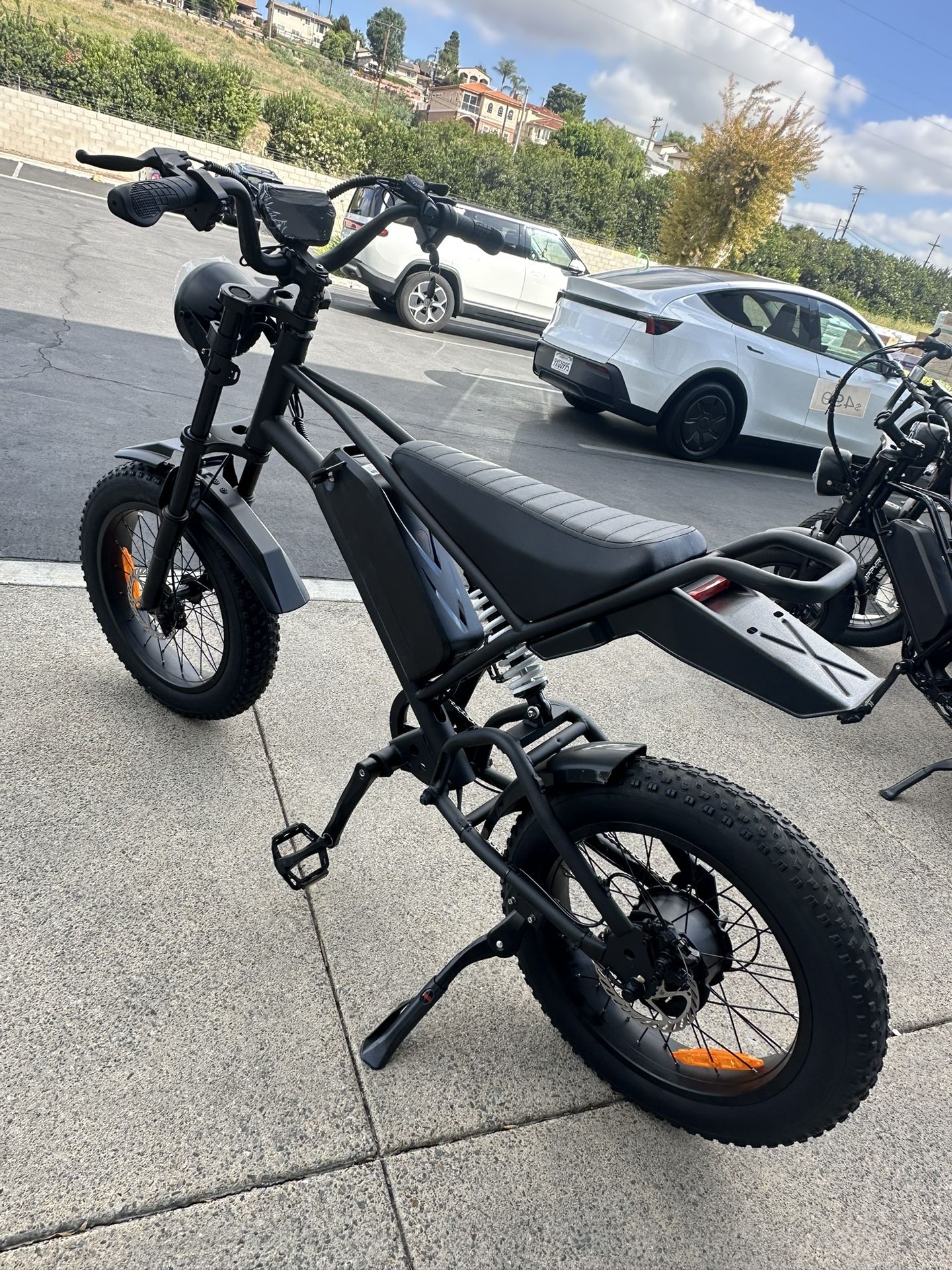 Ebike with 1000W Motor for Maximum Speed of 45-50KM - Electric Dirt Bikes