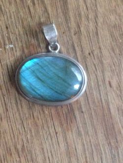 Beautiful labordorite/ sterling silver pendant
