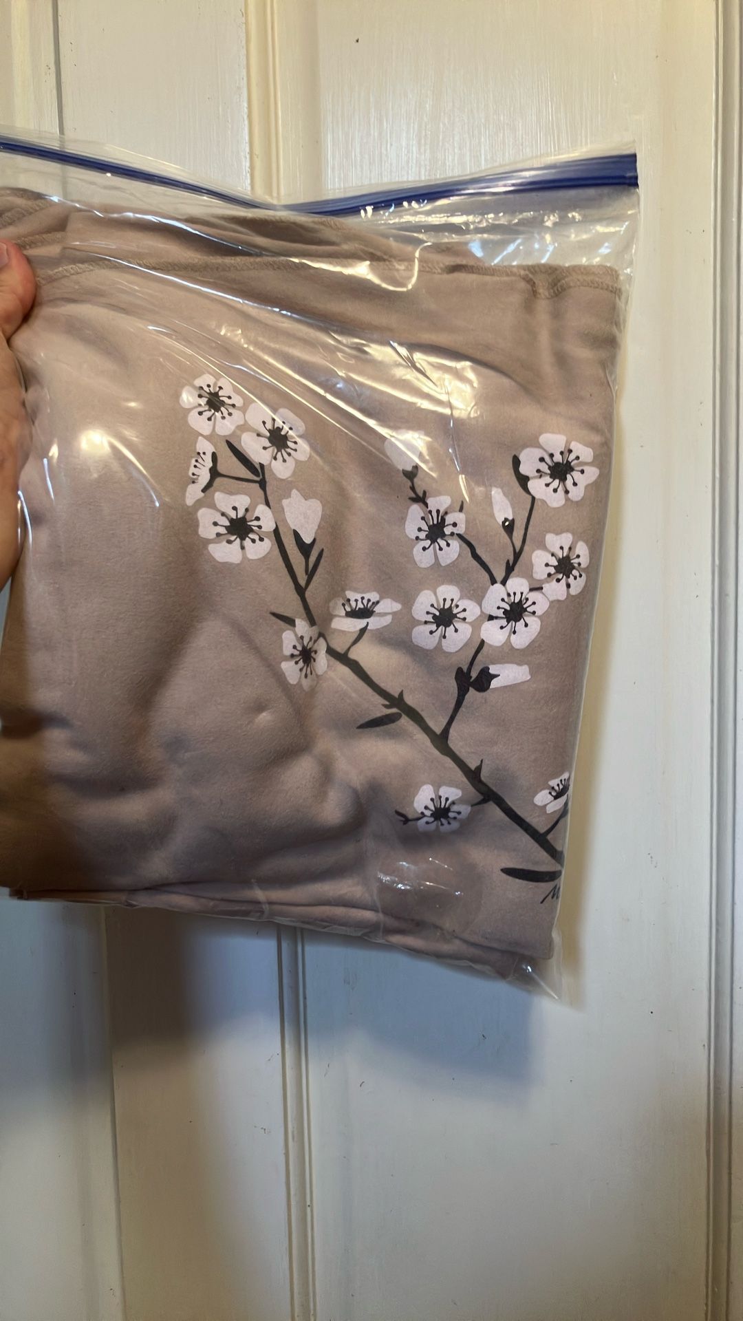 Beautiful Beige W White Flower Blossoms Infant Baby Moby Body Wrap Carrier