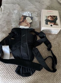 Very Nice Baby Carrier Mini for Babies 0-1 years & 7-25 lbs - Black Comfy Cotton Like NEW BabyBjörn
