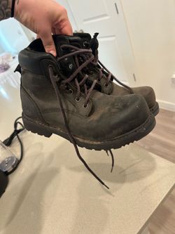 Womans Steel toe shoes