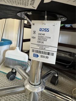 2 Chairs With Wheels