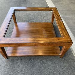 Pottery Barn Coffee Table With Glass On Wheels 