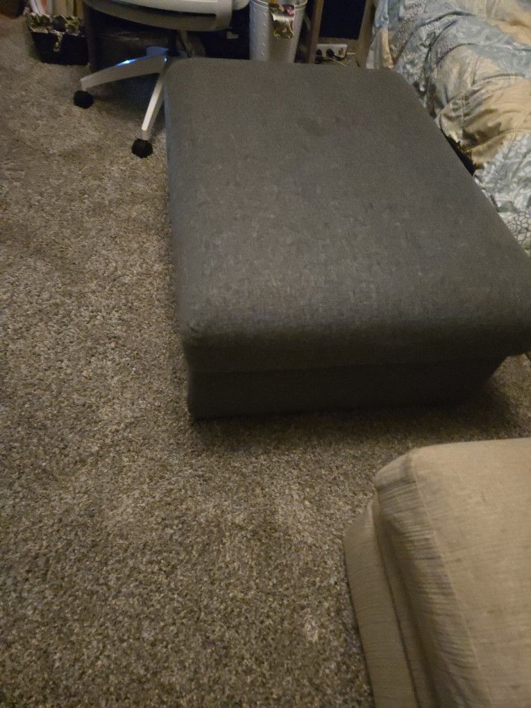 Ottoman With Storage 