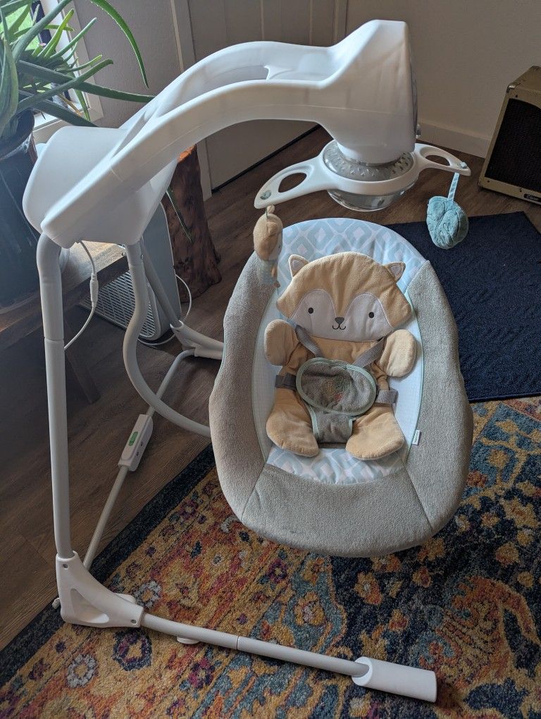 Baby Swing w/5-Speed/Lights/Music