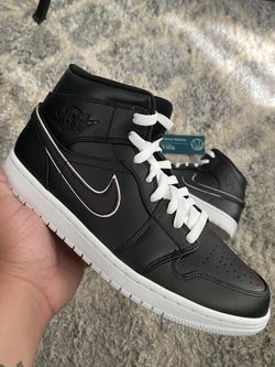 Jordan 1 Mid