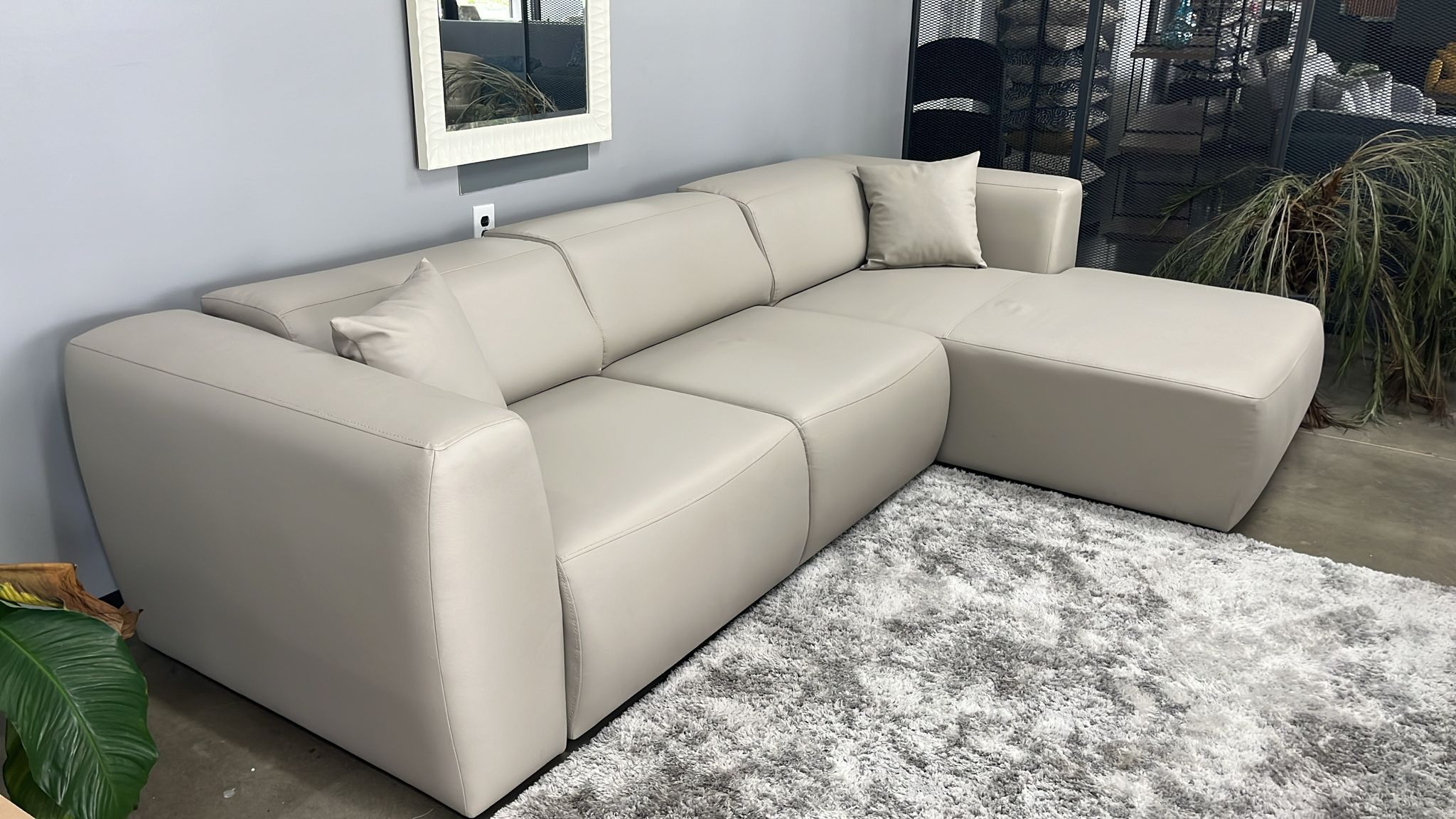 PICASSO SECTIONAL (SANTA GLORY CREAM) 5 PIECES 119W x 41D x 28H (95W x 55D Sleeper