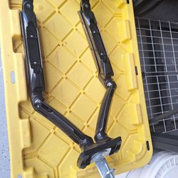 Dual Monitor Mount