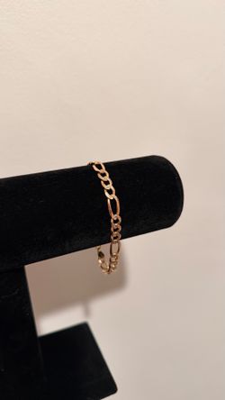 14kt Gold Figaro Bracelet