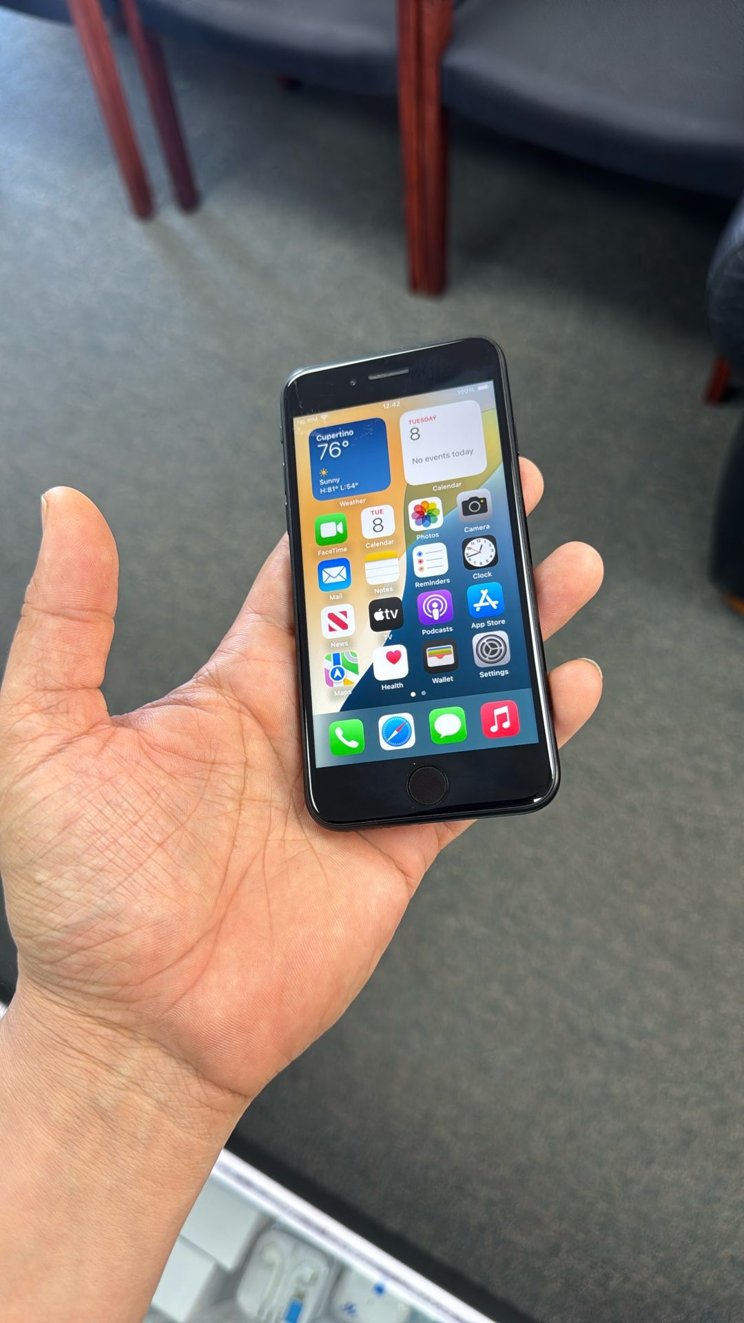 Apple iPhone SE 2nd Generation T-Mobile And Metro