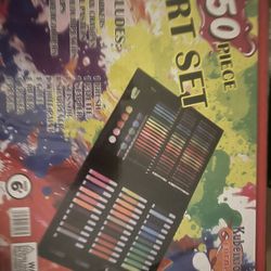 Stationary Kids Gift Set Art 150 PCS