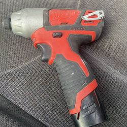 Milwaukee M12 Impact Driver 