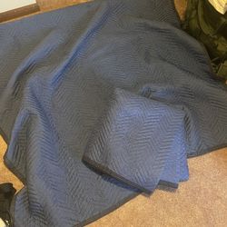 Moving Blankets