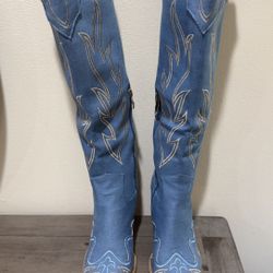 Blue Ladies Cowboy Boots - Size 7