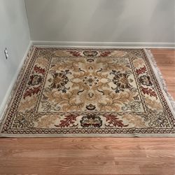 Beautiful Persian Rug For Small Area.