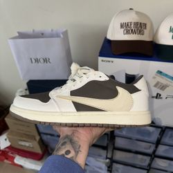 Nike Low Dunks Travis Scott 