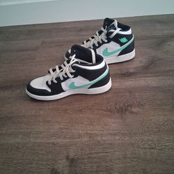 Jordan 1 Size 6.5 