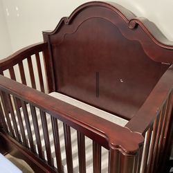 Baby crib 