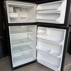 Kenmore Refrigerator 