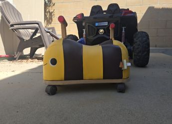 Ride on bee