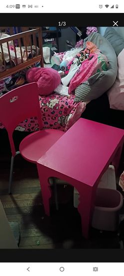 Toddler table and chairs