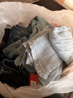 Ropa de mujer / woman’s clothes