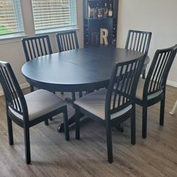 Black Round/oval Table With 6 Chairs