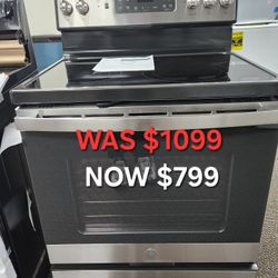 Free Standing Electric Convection Range 