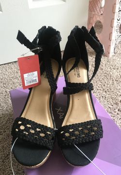 Brand new black wedges - size 6